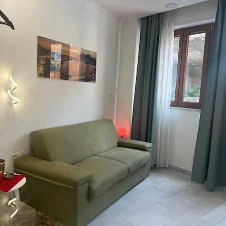 Mergellina E Fantasia Guest house 4*